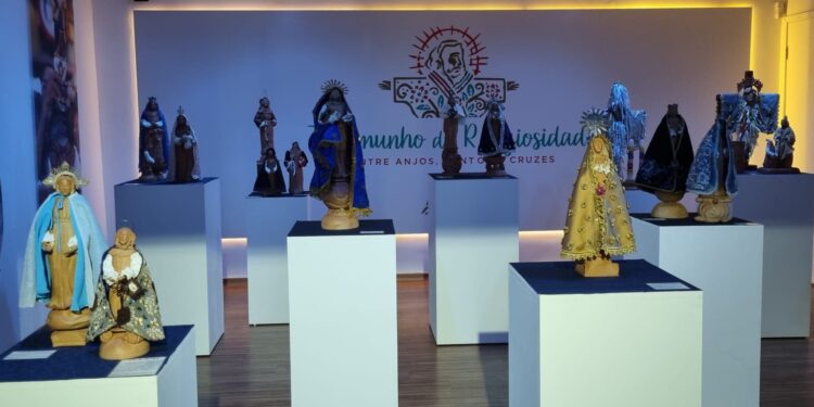 Carlo Cury apresenta mostra itinerante ‘Testemunho da Religiosidade’ na Origem Cultural em São José dos Campos
