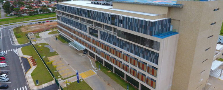 Hospital Regional de Caraguatatuba abre processo seletivo para sete cargos, incluindo para PcD