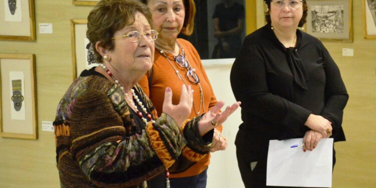 Exposição ‘Primavera com Marisa’ celebra carreira da artista plástica Marisa Di Giaimo no Teatro Mario Covas