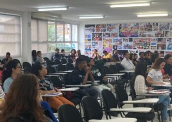 Prefeitura de Caraguatatuba ouve propostas de adolescentes para Conferência dos Direitos da Criança e Adolescentes