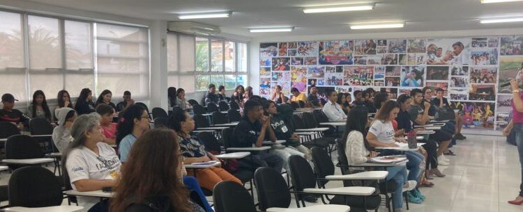 Prefeitura de Caraguatatuba ouve propostas de adolescentes para Conferência dos Direitos da Criança e Adolescentes