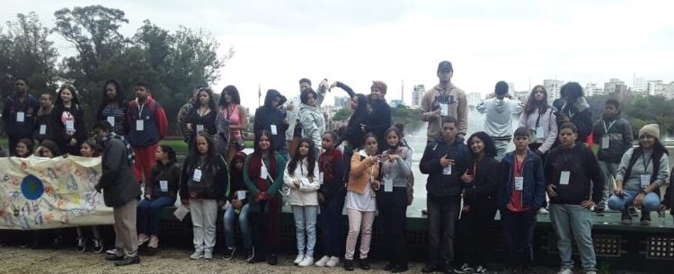 Caraguatatuba promove dia de vivência no Planetário do Ibirapuera com 80 adolescentes