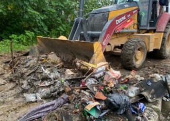 Região Sul de Caraguatatuba recebe ações de limpeza e reparos de 11 equipes diferentes nesta terça-feira