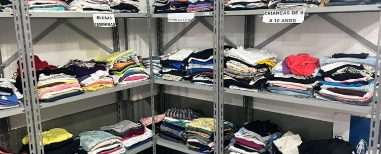 Fundo Social de Caraguatatuba movimenta escolas particulares em gincana para arrecadar roupas infantil e adulto