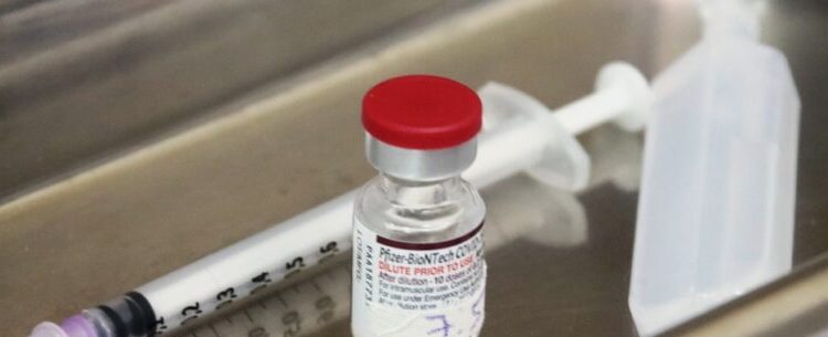 Caraguatatuba reforça vacinação contra Covid-19 para crianças de seis meses a menores de três anos com comorbidades