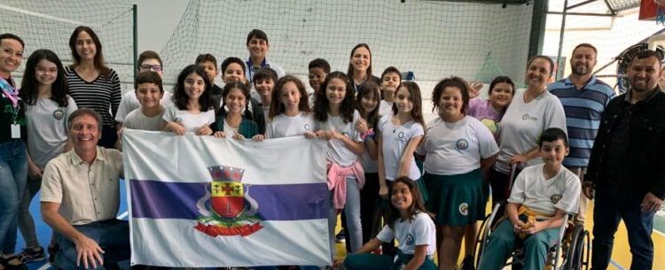 Prefeitura de Caraguatatuba leva palestra sobre Urbanismo para alunos do Colégio Imperatrice