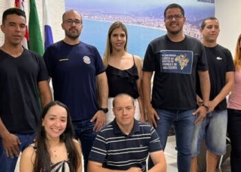 Prefeito de Caraguatatuba assina posse de Guardas Civis Municipais