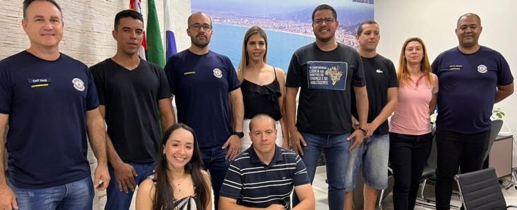 Prefeito de Caraguatatuba assina posse de Guardas Civis Municipais