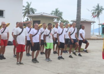 Guarda-Vidas Temporários iniciam atividades em praias de Caraguatatuba