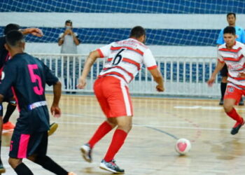 Campeonatos de Futsal Séries Prata e Ouro de Caraguatatuba chegam às fases decisivas