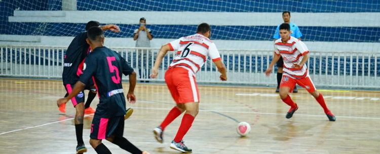 Campeonatos de Futsal Séries Prata e Ouro de Caraguatatuba chegam às fases decisivas