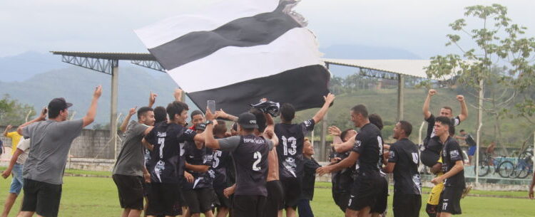 Esportinga é campeão da 2ª divisão do Campeonato de Futebol Amador de Caraguatatuba