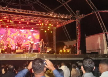 4º AVIVA Caraguá começa com grande público e segue até sábado na Praça da Cultura