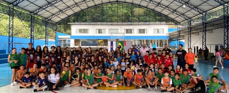 3º Festival de Mini Basquete reúne atletas mirins de Caraguatatuba