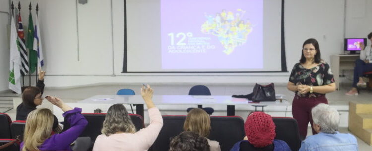 CMDCA de Caraguatatuba realiza ultima pré-conferência dos Direito da Criança e do Adolescente