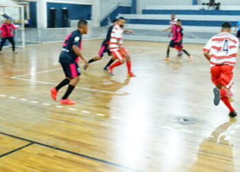 Finais das Séries Prata e Ouro do Campeonato de Futsal de Caraguatatuba são nesta quarta-feira
