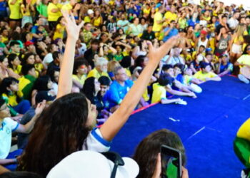 Estreia do Brasil reúne mais de 5 mil pessoas na “Arena Caraguá em Copa”