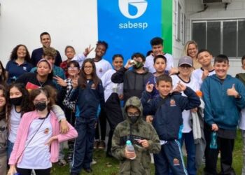 Projeto piloto em parceria com a Sabesp desenvolve atividades com mais de 400 alunos da rede municipal