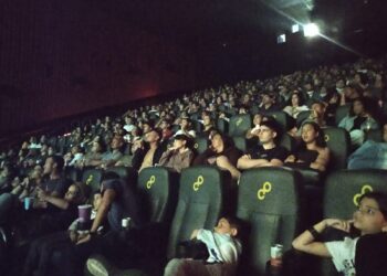 Filme ‘Avatar 2’ lota as salas de cinema do Centerplex do Serramar Shopping e continua em exibição