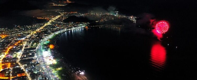 Virada do Ano em Caraguatatuba será comemorada em cinco locais com 4 toneladas de fogos sem estampido