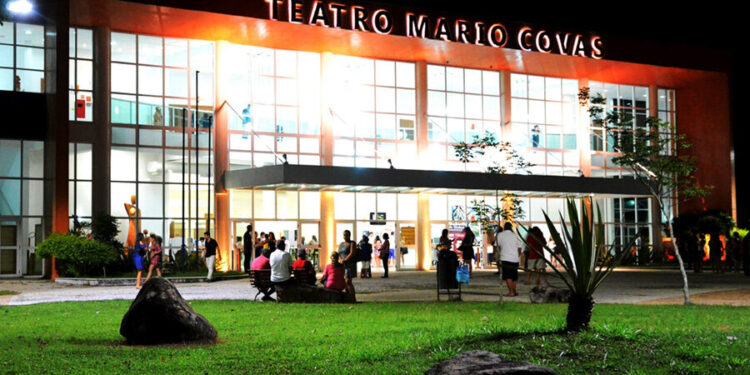 Teatro Mario Covas completa 18 anos