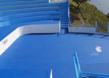 Prefeitura de Caraguá reforça pintura do Complexo Turístico do Camaroeiro e Boulevard Prainha