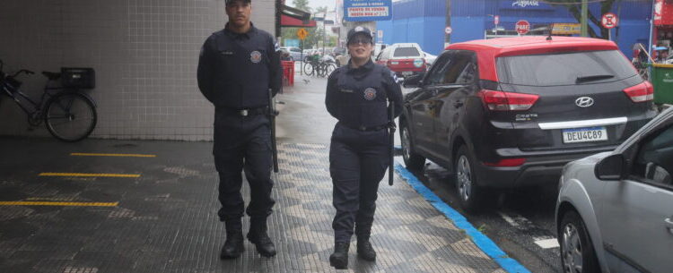 Primeiro dia da Guarda Civil Municipal tem patrulha na região central e apoio à Defesa Civil durante chuvas