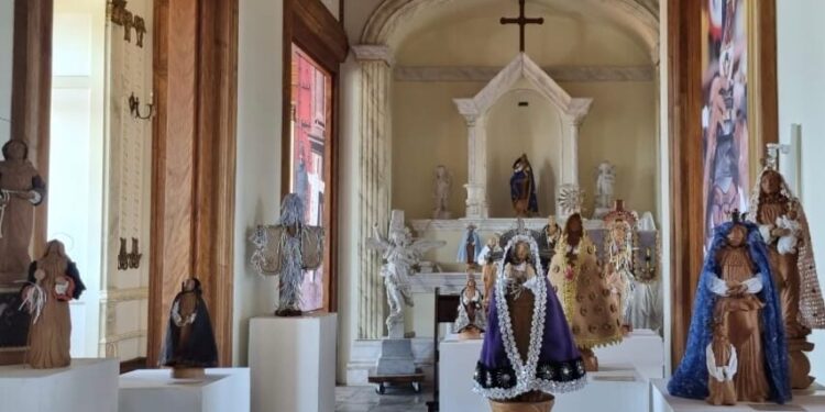 Exposição itinerante ‘Testemunho da Religiosidade’ é atração no Museu Histórico de Pindamonhangaba