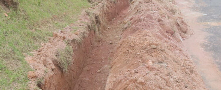 Prefeitura implanta redes de água e esgoto para o Centro Administrativo do Complexo Turístico do Camaroeiro