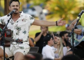 CARAGUÁ TÁ SHOW: Clayton & Romário trazem o melhor do sertanejo para Praça de Eventos do Porto Novo