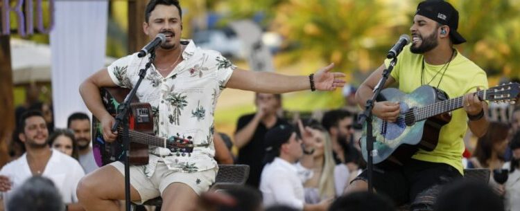 CARAGUÁ TÁ SHOW: Clayton & Romário trazem o melhor do sertanejo para Praça de Eventos do Porto Novo