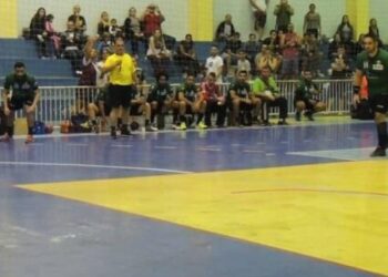 Jogador da equipe de handebol de Caraguatatuba participa de torneios internacionais no Chile