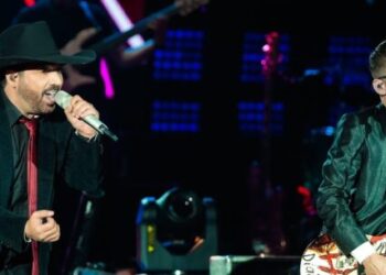 CARAGUÁ TÁ SHOW: Edson & Hudson prometem sertanejo modão e sucessos no domingo (8)