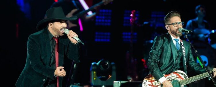 CARAGUÁ TÁ SHOW: Edson & Hudson prometem sertanejo modão e sucessos no domingo (8)