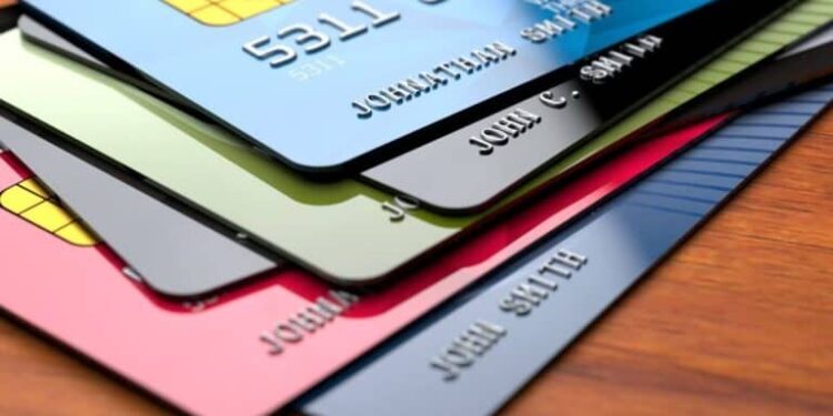 Cartão de crédito nem sempre é o vilão