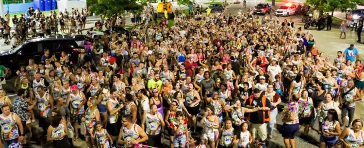 Bloco da Solidariedade atrai 1 mil foliões e abre Carnaval em Caraguatatuba