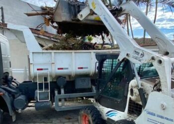 Prefeitura de Caraguatatuba reforça serviço de limpeza pública com ação ‘bota-fora’ nos bairros