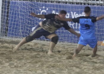 Rio do Ouro, A.E. Grêmio, Morro do Chocolate F.C. e Lion F.C. disputam as semifinais do Campeonato de Beach Soccer