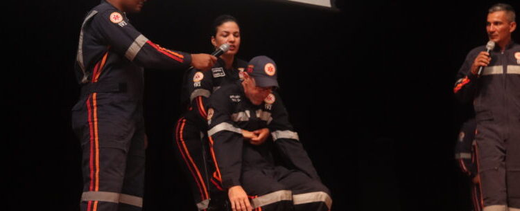 Profissionais da Educação recebem capacitação de primeiros socorros do Samu em atendimento à Lei Lucas