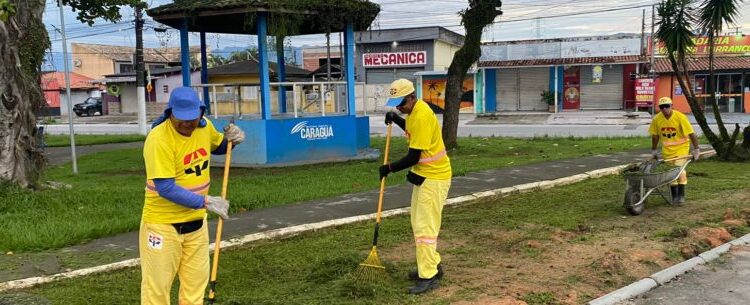 Prefeitura de Caraguatatuba continua com mutirão de capina e limpeza nos bairros