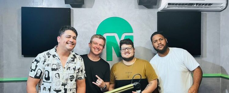 Teatro Mario Covas recebe no sábado o Stand Up do grupo ‘Comédia 3/4’ com humoristas do Litoral e Vale