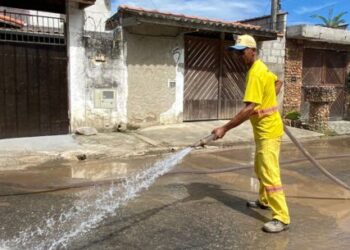 Prefeitura de Caraguatatuba mantém ações de limpeza e manutenção em vários bairros
