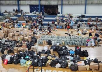 Mais de 1,5 mil kits já foram repassados para famílias atingidas pelas chuvas em Caraguatatuba