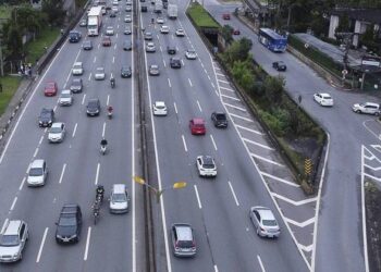 Mais de 5,4 milhões de veículos devem deixar a Capital pelas principais rodovias neste Carnaval