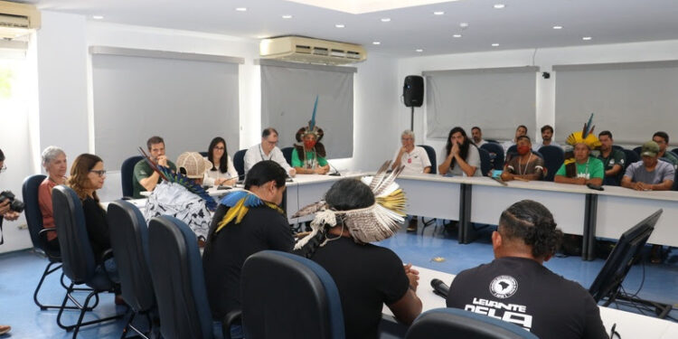 Governo de SP cria comitê inédito com lideranças indígenas em programa que remunera povos originários pela conservação da biodiversidade