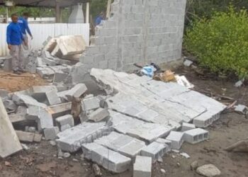 Prefeitura realiza demolição de obra construída irregularmente em área de APP