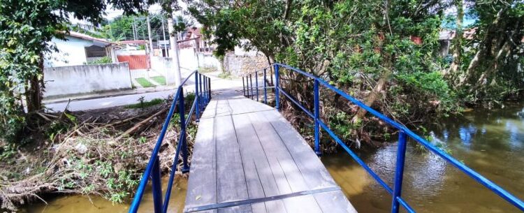 Prefeitura de Caraguatatuba termina reparo da ponte do Caputera
