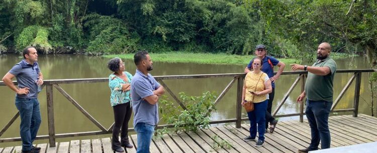 Prefeitura de Caraguatatuba e Instituto Federal discutem parcerias envolvendo Parque do Juqueriquerê
