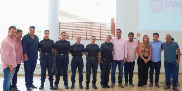 Vereadores participam de posse do Conselho Municipal dos Direitos da Mulher e lançamento do aplicativo SOS Caraguá para Elas