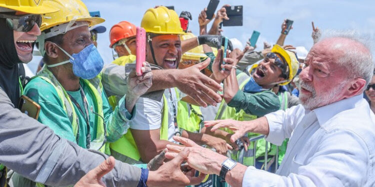 Governo lança plataforma online para retomar obras em parceria com municípios